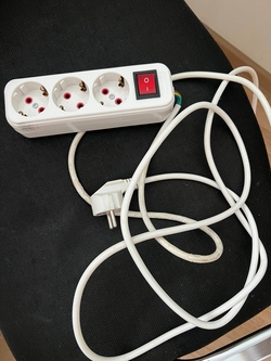 В посёлке Иноземцево мужчина бил удлинителем женщину и угрожал ей убийством