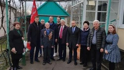 Ветерана ВОВ из Железноводска поздравили с 98-летием