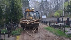 Уборки на кладбищах Железноводска начались в преддверии Пасхи