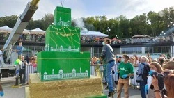 В Железноводске на День города испекли торт весом в 350 килограммов
