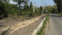 Новый тротуар свяжет улицу и школу в районе Капельница в Железноводске