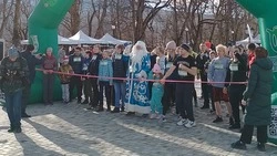 В Забеге обещаний в Железноводске принял участие Южный Казачий Дед Мороз