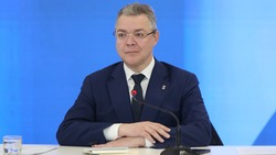 Губернатору Ставрополья вручили паспорт туриста Железноводска 