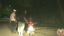 Пенсионера из Железноводска задержали пьяным за рулём мотороллера