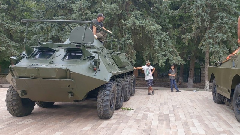 Новый сквер Железноводска пополнился военной техникой