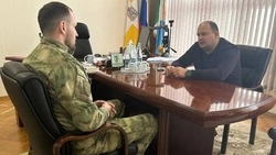 Глава Железноводска встретился с первым в городе Героем России