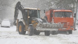 Более 10 единиц техники задействуют для уборки снега в Железноводске