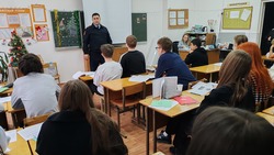 Акция «Полицейский Дед Мороз» прошла в школах Железноводска