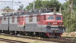 Действия вандалов стали причиной экстренного торможения поезда в Железноводске