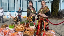 Масленицу проводили в Железноводске у Пушкинской галереи