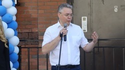 Губернатор Владимиров вручил ключи от новых квартир сиротам в Железноводске
